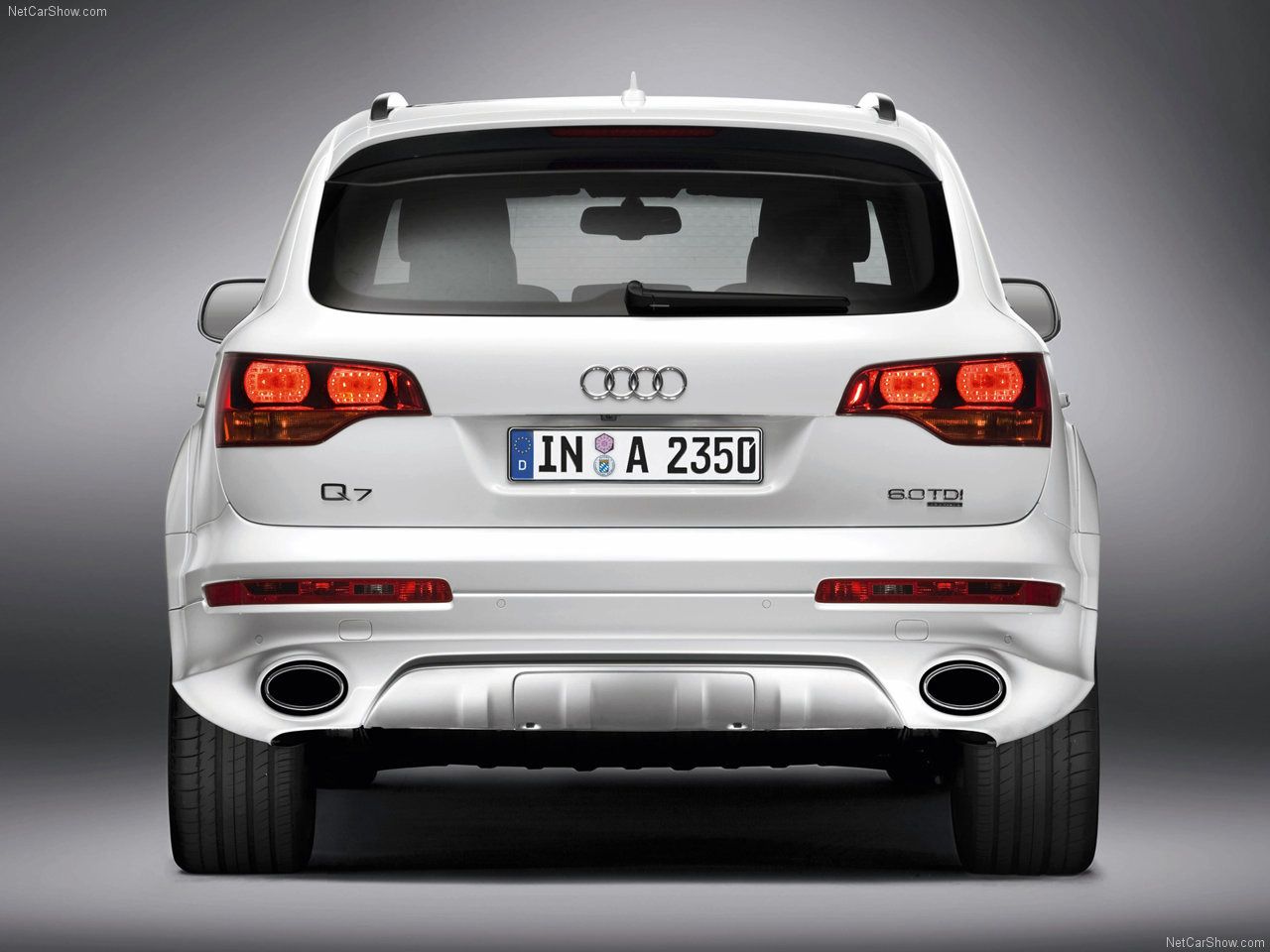 Audi Q7 V12 TDI rear view